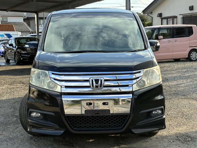 2010 Honda Stepwgn – thumbnail 2
