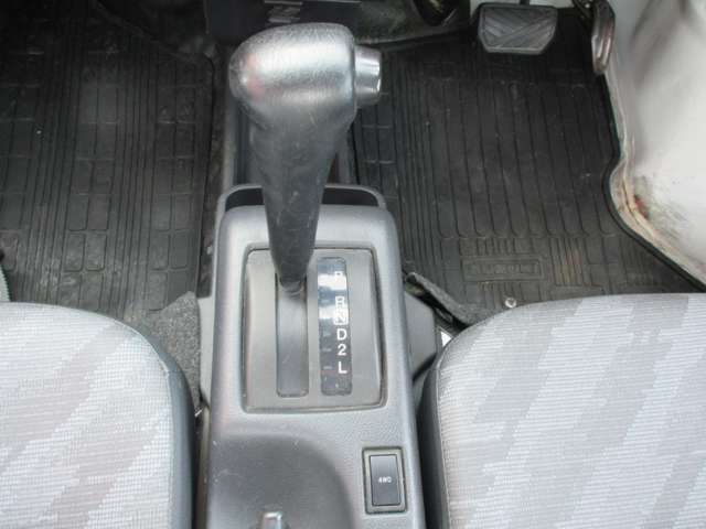 2011 Suzuki Carry – thumbnail 3