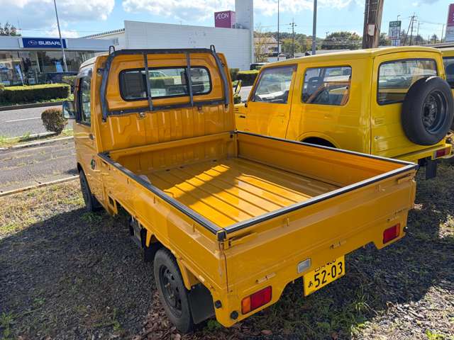2004 Suzuki Carry – thumbnail 4