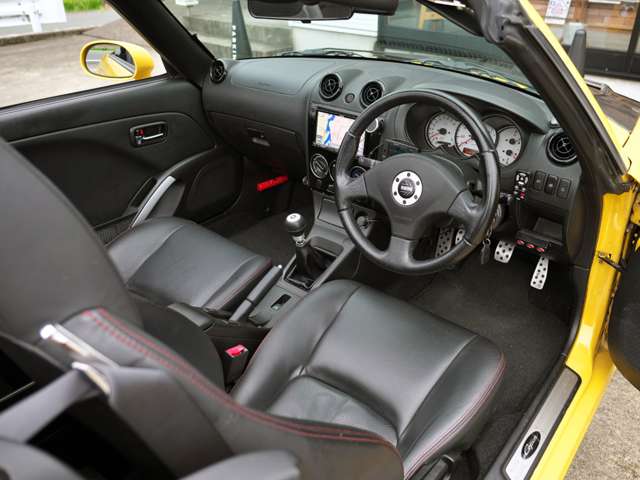 2010 Daihatsu Copen – thumbnail 2