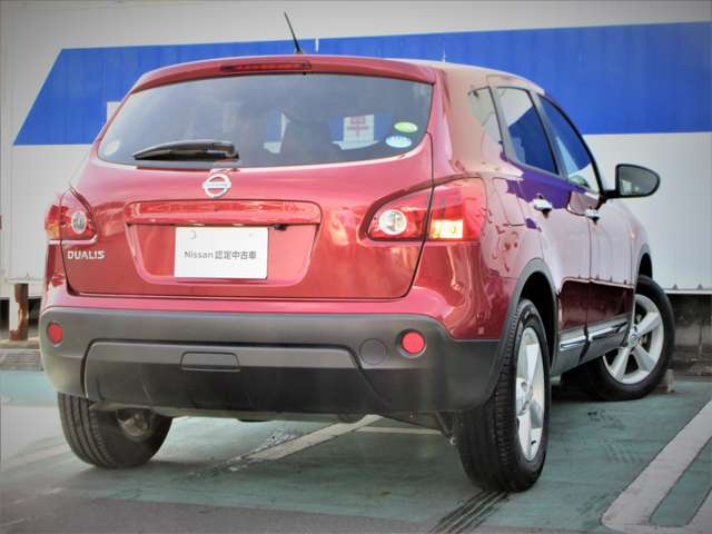 2011 Nissan Dualis – thumbnail 2