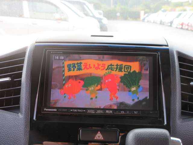 2010 Nissan Roox – thumbnail 3
