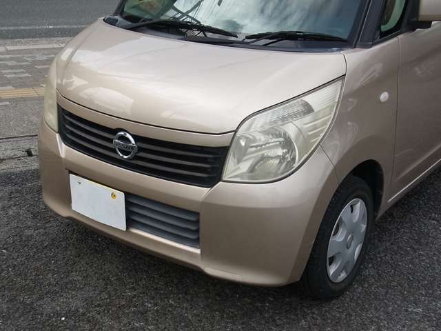 2010 Nissan Roox – thumbnail 2