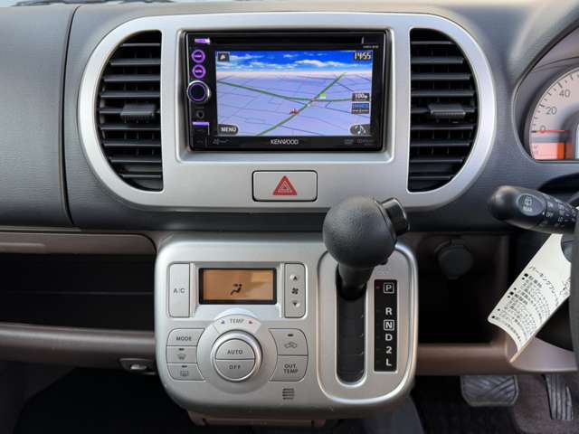 2010 Nissan Moco – thumbnail 3
