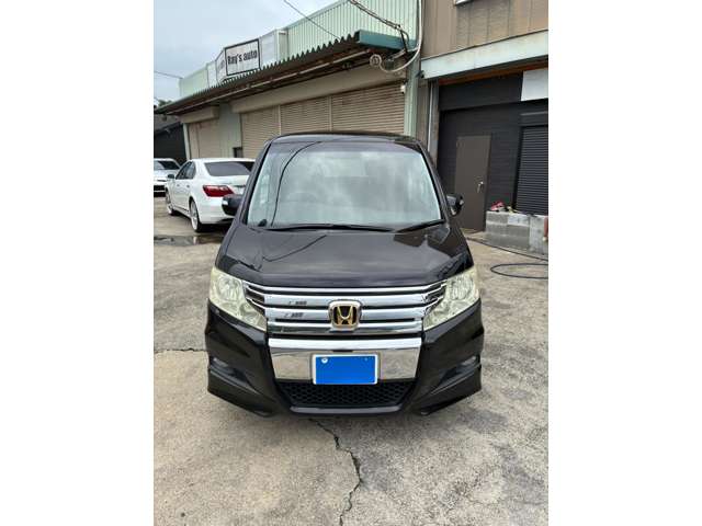 2010 Honda Stepwgn – thumbnail 3