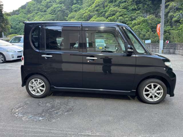 2011 Daihatsu Tanto – thumbnail 2