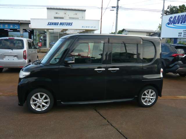 2011 Daihatsu Tanto – thumbnail 4