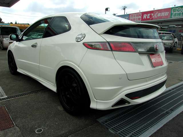 2009 Honda Civic Type R Euro – thumbnail 3