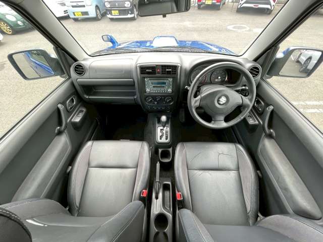 2011 Suzuki Jimny – thumbnail 3