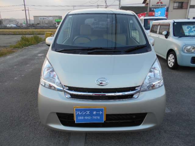 2011 Daihatsu Move – thumbnail 2