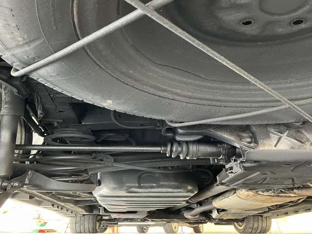 2011 Toyota Vellfire – thumbnail 3