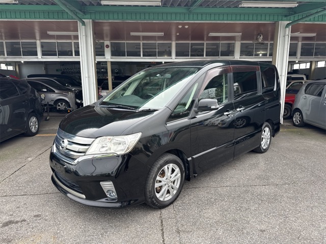2011 Nissan Serena