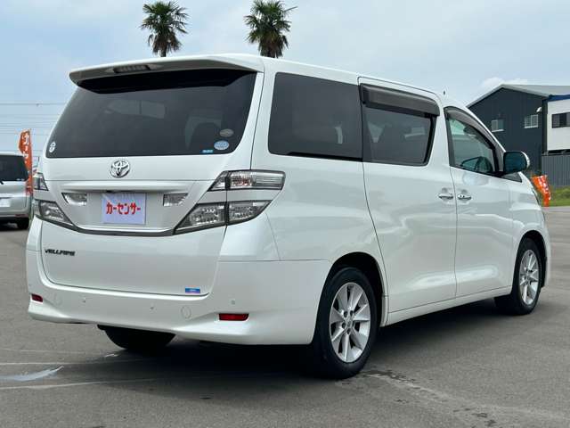 2009 Toyota Vellfire – thumbnail 3