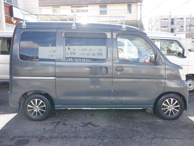 2011 Daihatsu Hijet Cargo – thumbnail 4