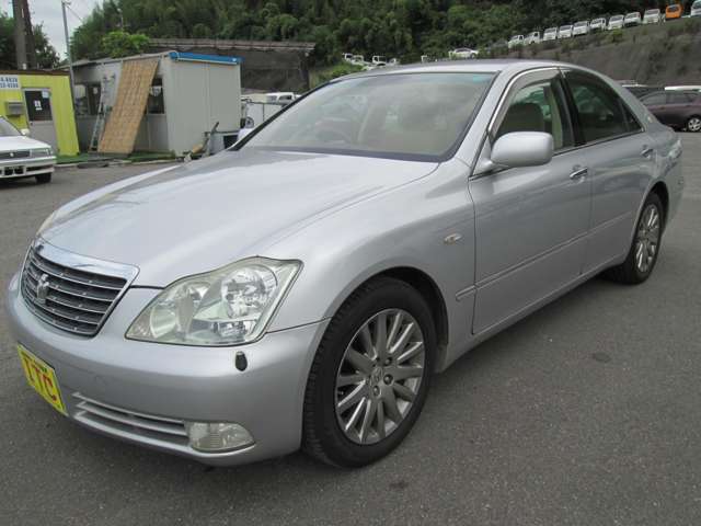 2005 Toyota Crown Royal – thumbnail 3