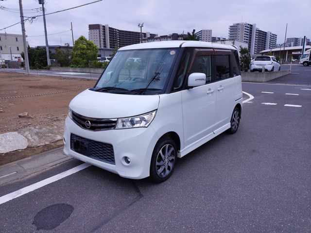 2011 Nissan Roox