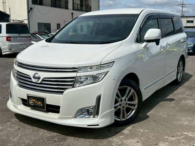 2011 Nissan Elgrand – thumbnail 3