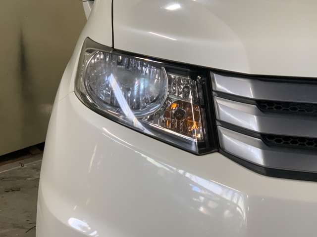 2011 Honda Freed Spike – thumbnail 3