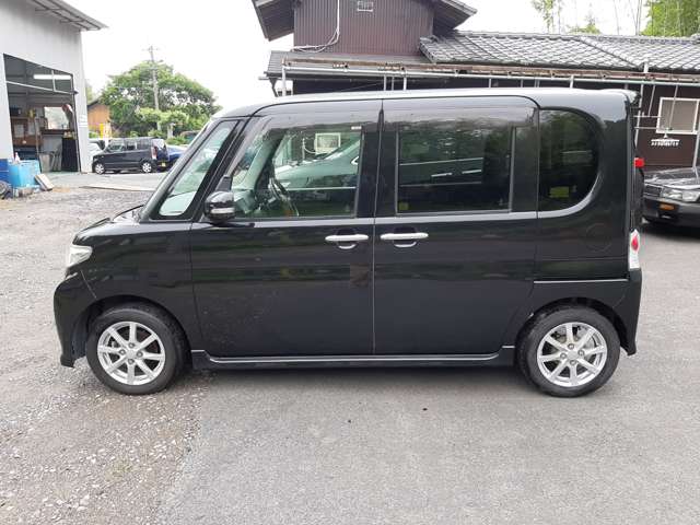 2011 Daihatsu Tanto – thumbnail 4