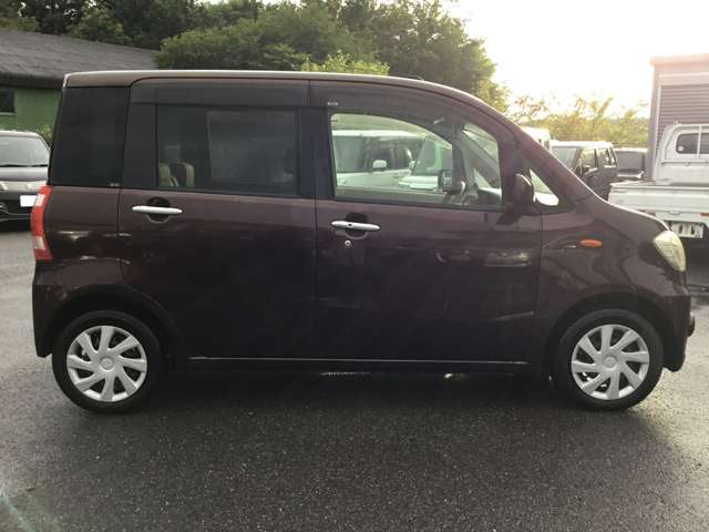 2011 Daihatsu Tanto Exe – thumbnail 4