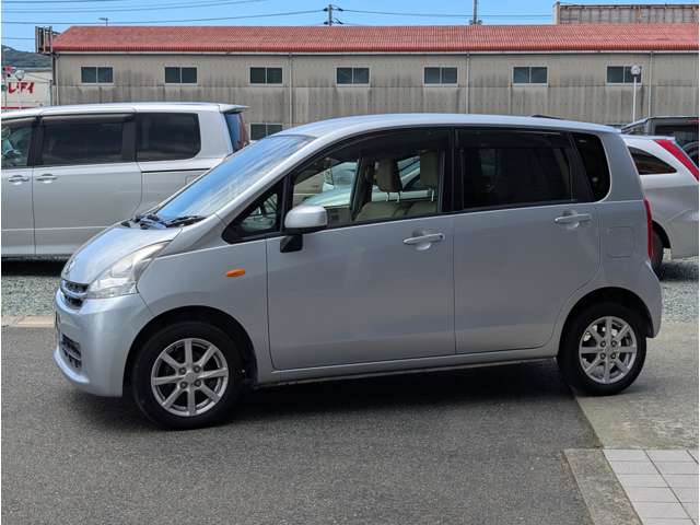 2011 Daihatsu Move – thumbnail 4