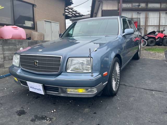 2004 Toyota Century