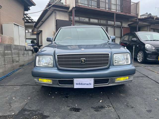 2004 Toyota Century – thumbnail 2