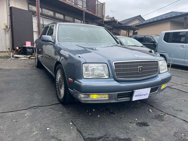 2004 Toyota Century – thumbnail 3