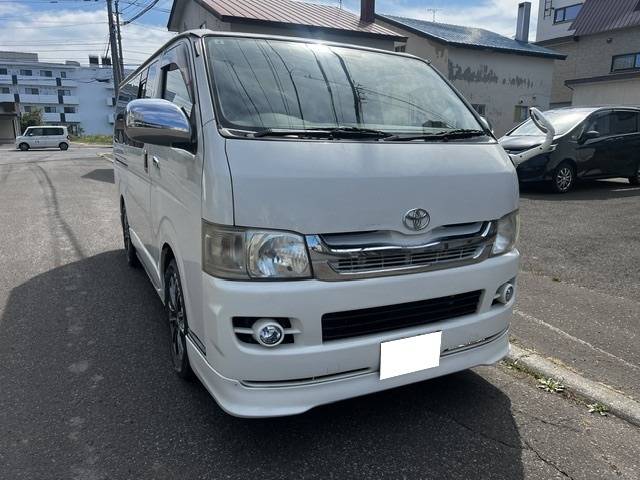 2009 Toyota Hiace