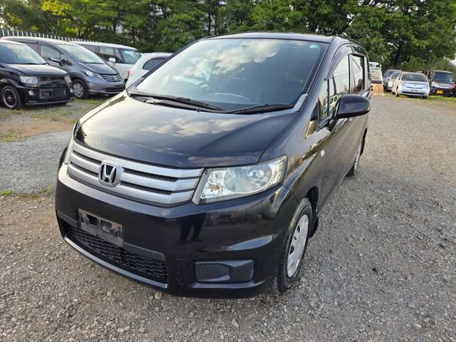 2011 Honda Freed Spike – thumbnail 3