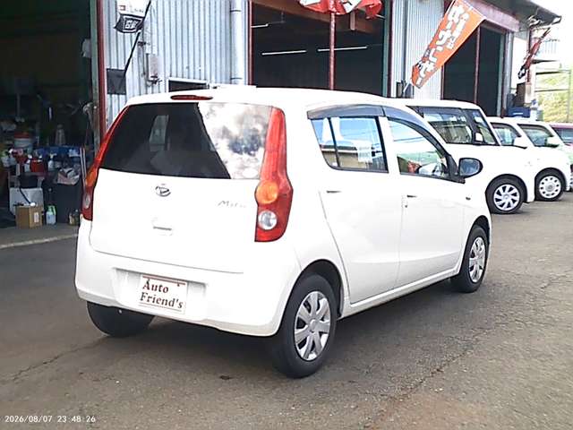 2011 Daihatsu Mira – thumbnail 3