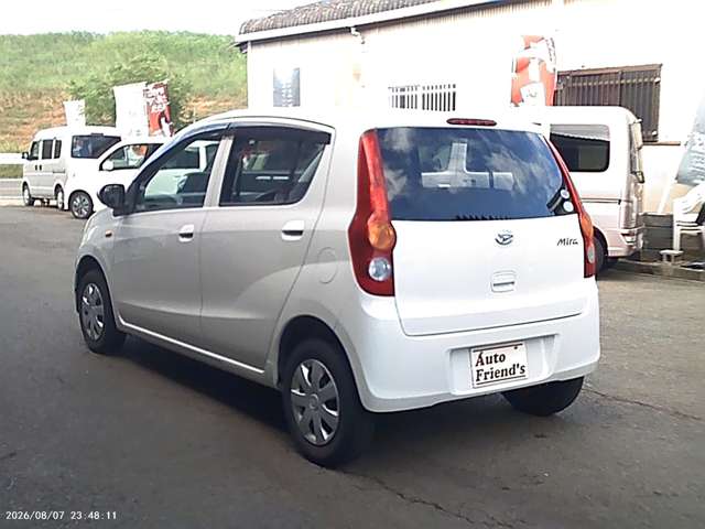 2011 Daihatsu Mira – thumbnail 4