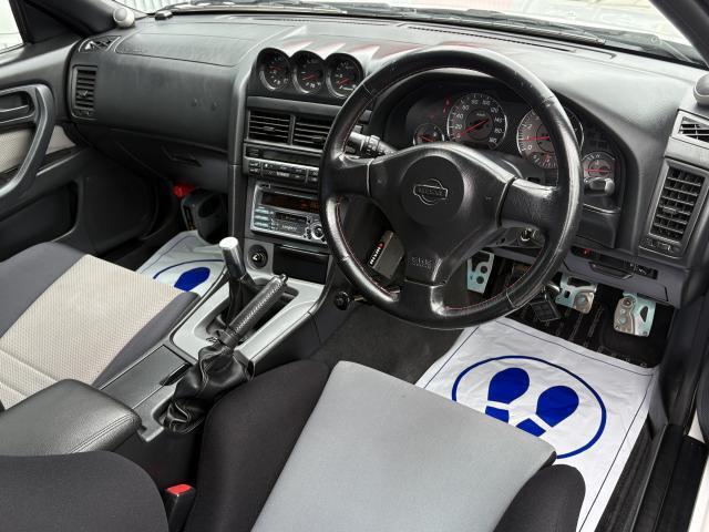 1998 Nissan Skyline Coupe – thumbnail 3