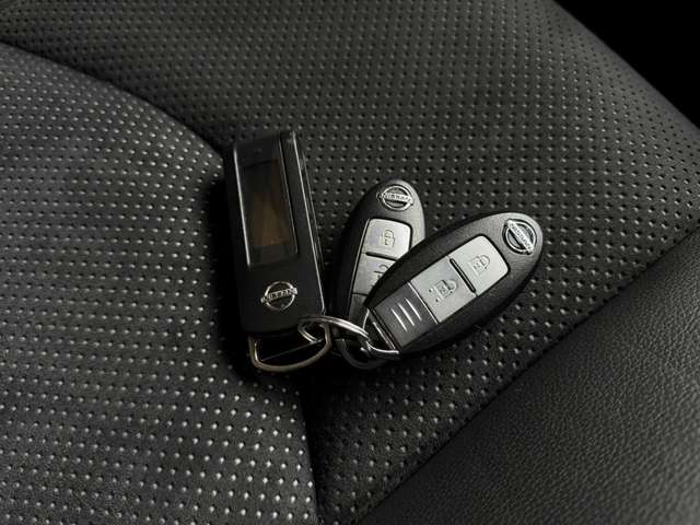 2009 Nissan Fairlady Z – thumbnail 4