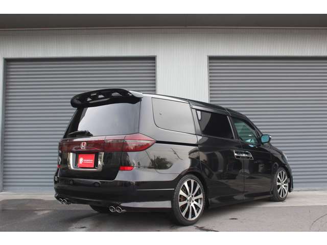 2011 Honda Elysion – thumbnail 3