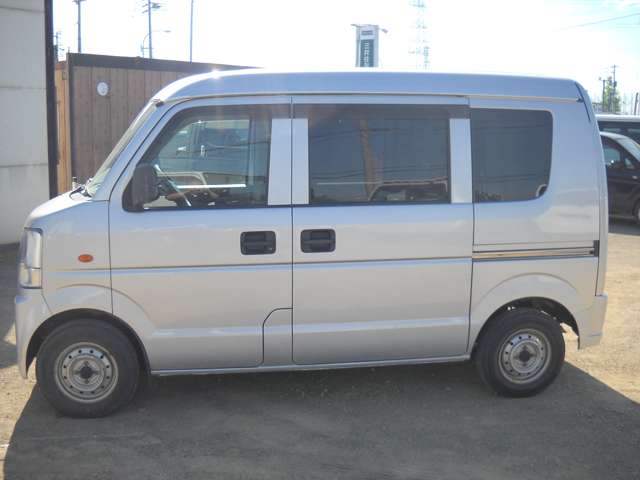 2011 Suzuki Every – thumbnail 3