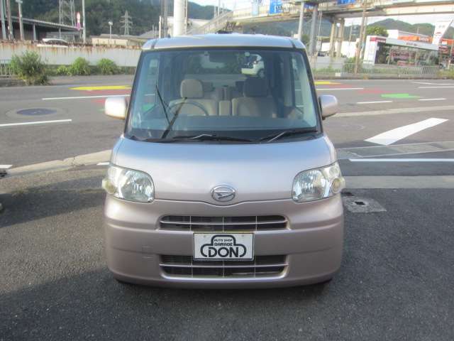 2010 Daihatsu Tanto – thumbnail 3