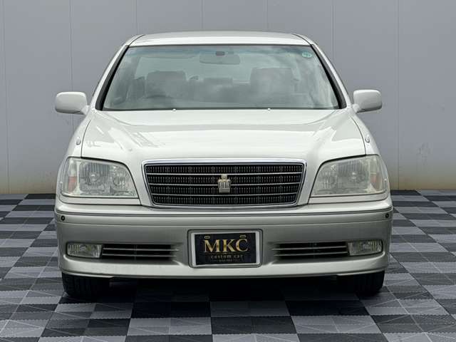 2003 Toyota Crown Royal – thumbnail 4