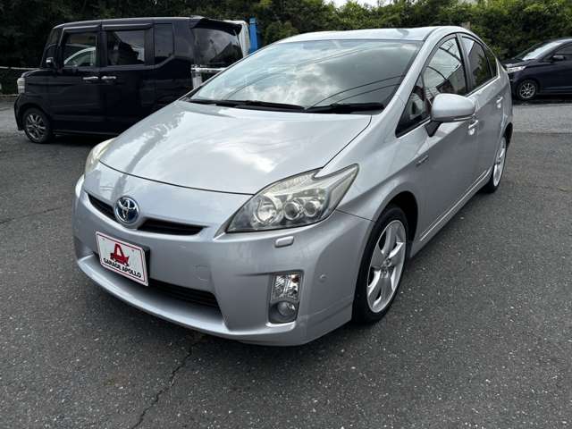 2010 Toyota Prius – thumbnail 3