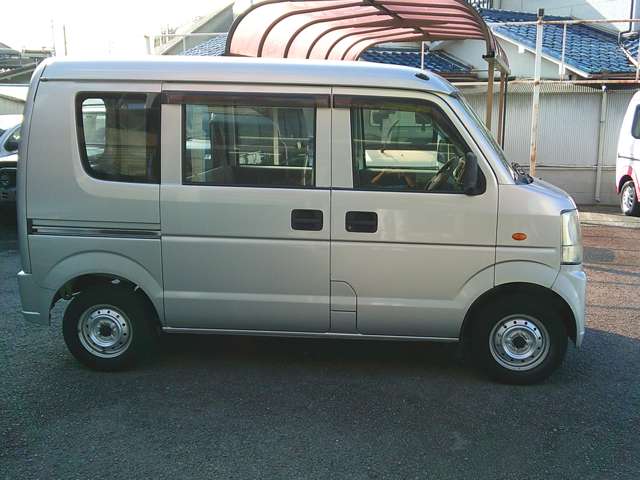 2010 Suzuki Every – thumbnail 2