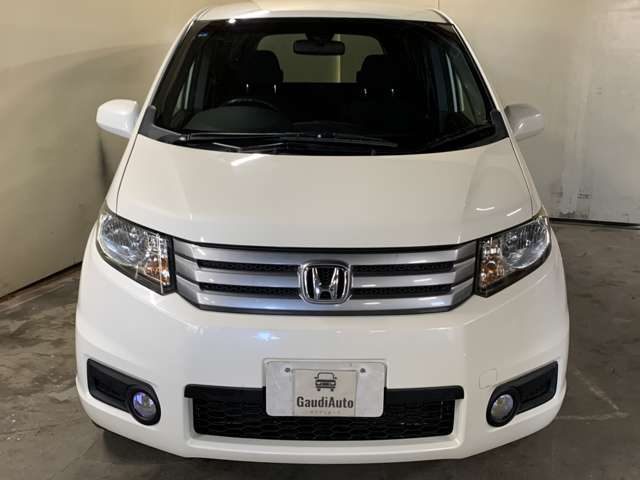2011 Honda Freed Spike – thumbnail 2