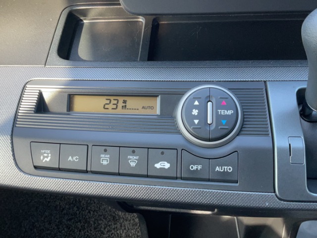 2010 Honda Freed – thumbnail 3