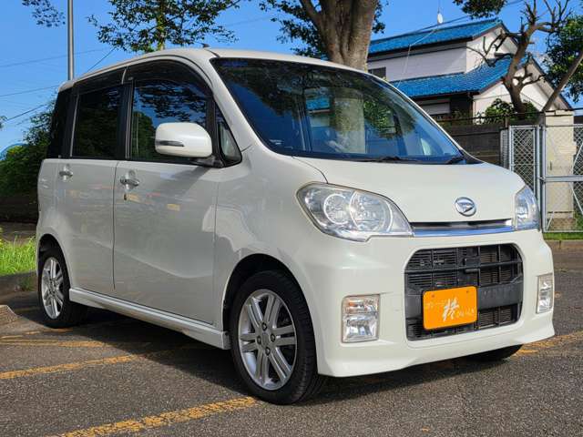 2011 Daihatsu Tanto Exe – thumbnail 2