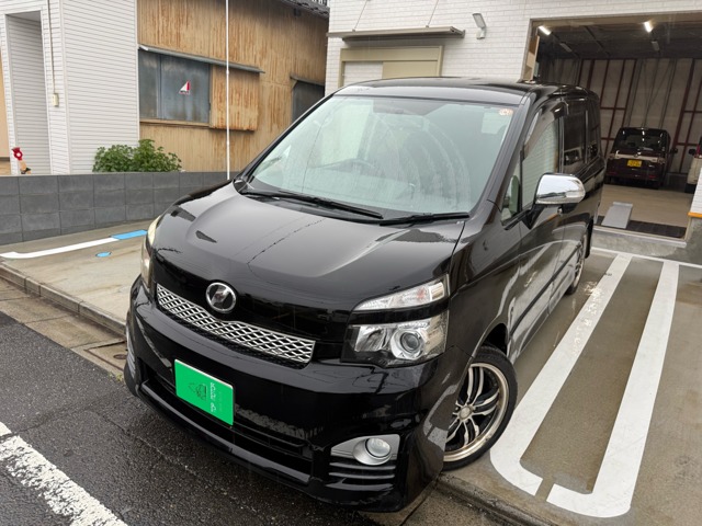 2011 Toyota Voxy