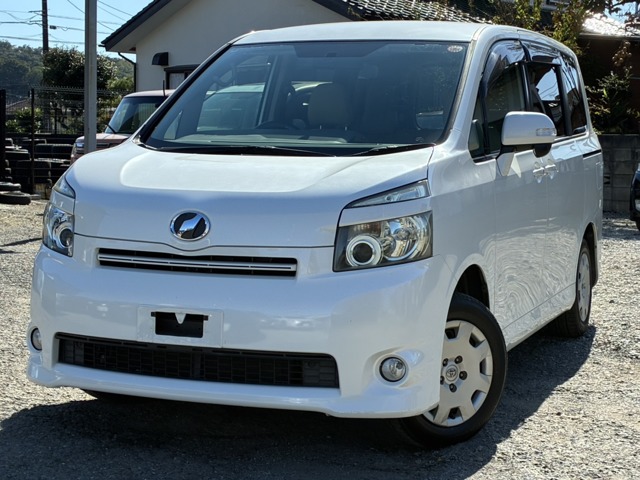 2008 Toyota Voxy