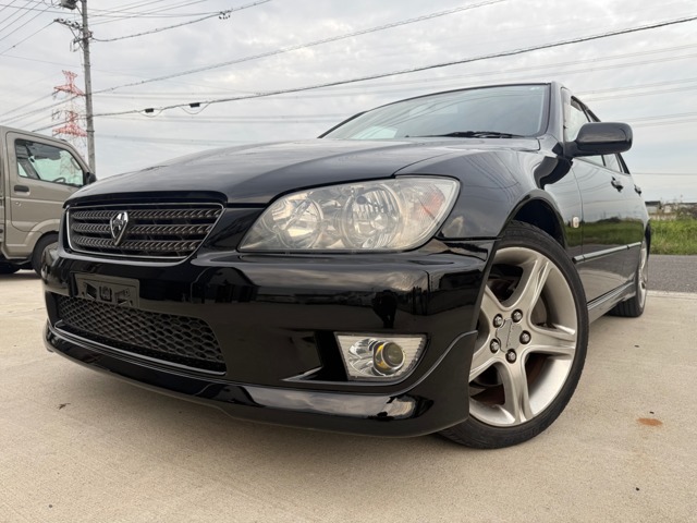 2003 Toyota Altezza