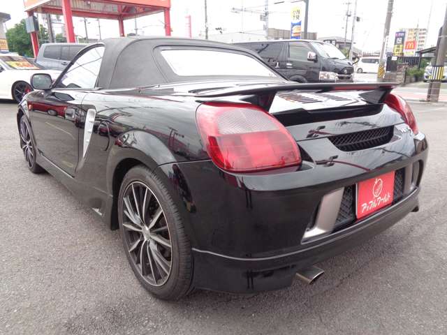 2002 Toyota MR-S – thumbnail 2