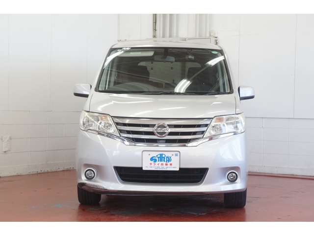 2011 Nissan Serena – thumbnail 2