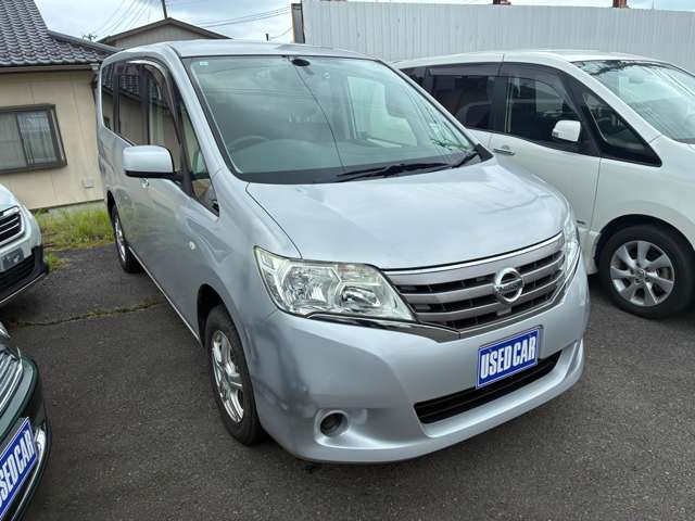 2011 Nissan Serena – thumbnail 3