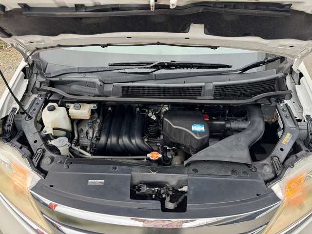 2011 Nissan Serena – thumbnail 3